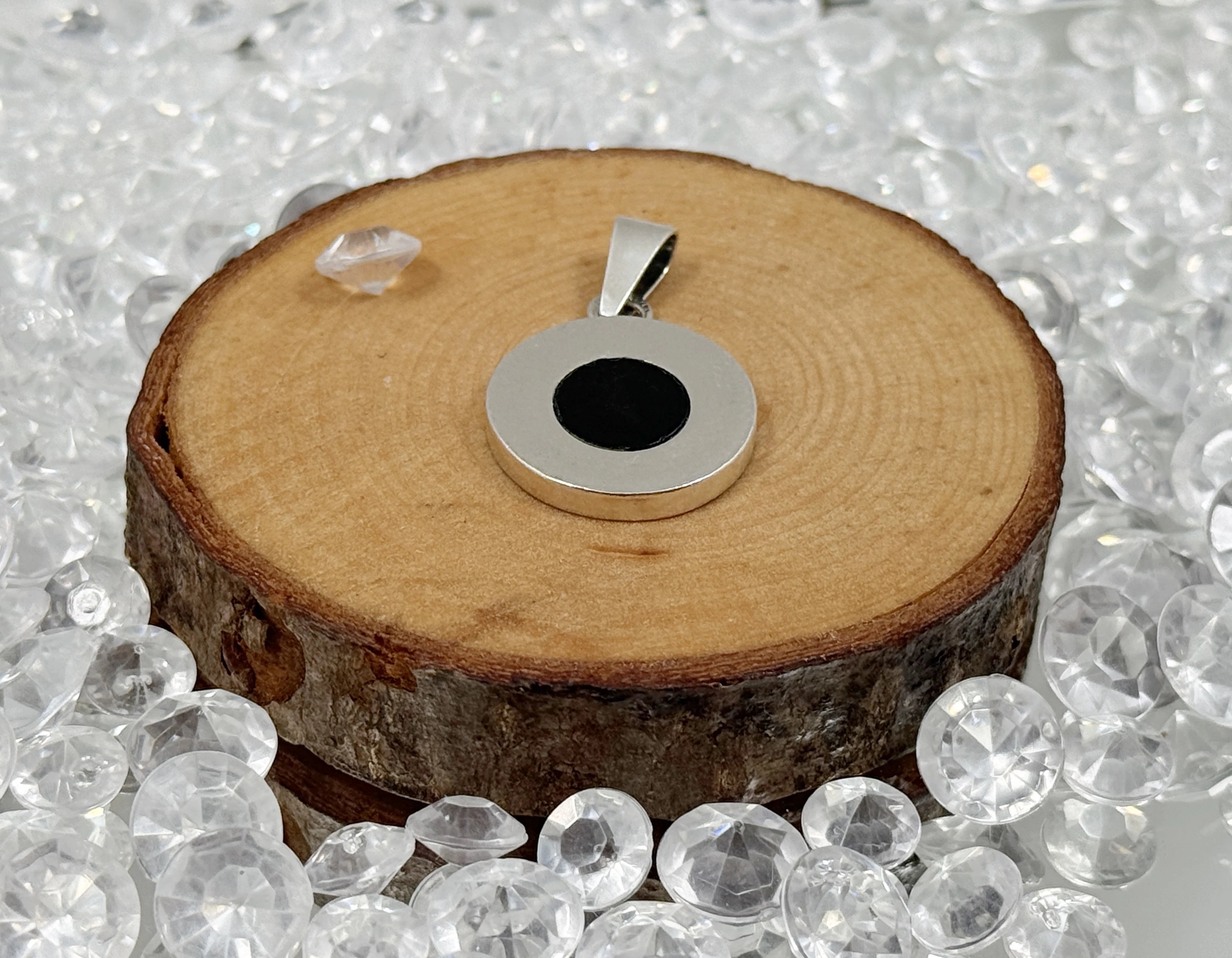 srebrna-zawieszka-z-czarnym-oczkiem-925-stan-11323-2