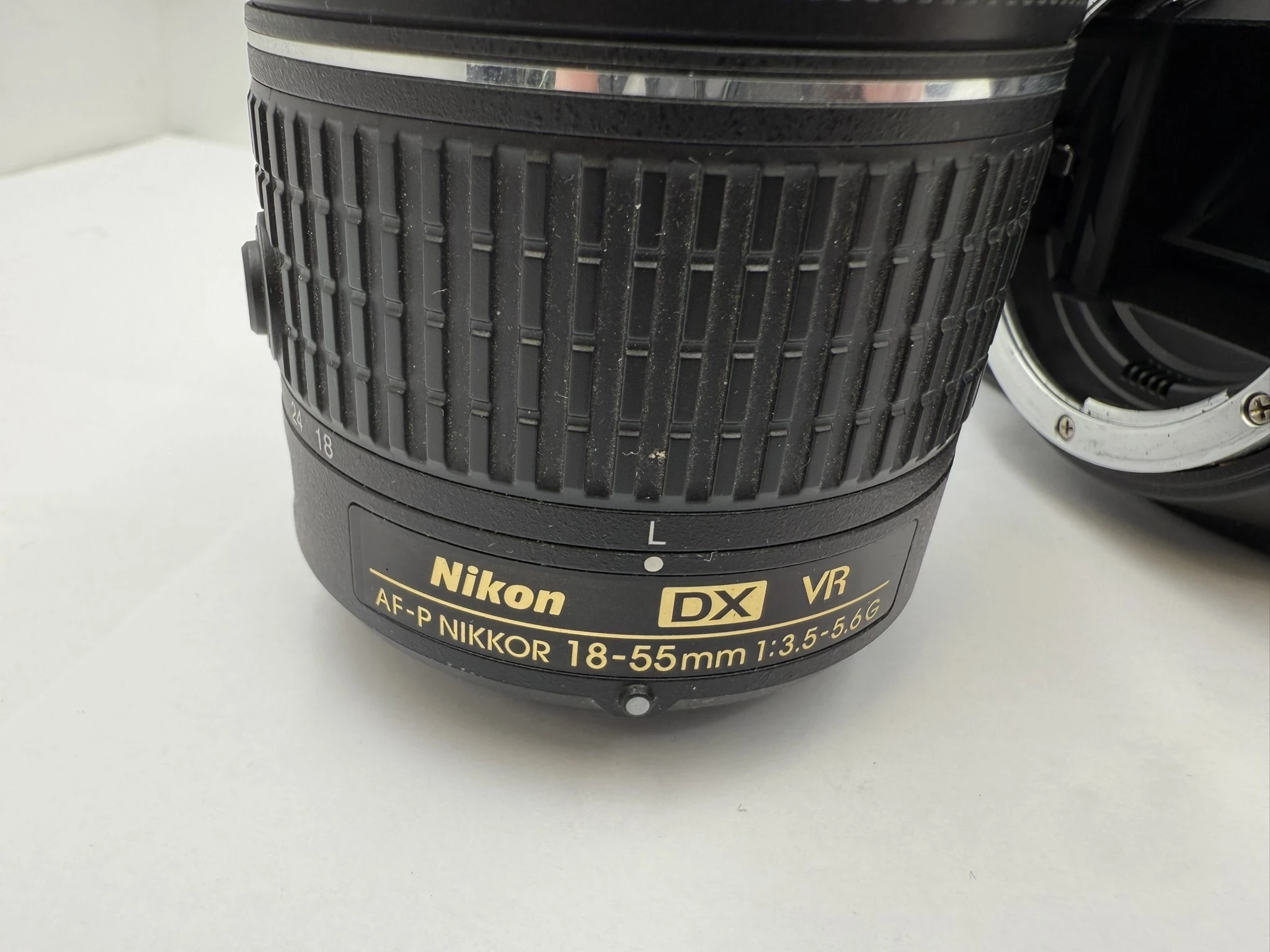 aparat-nikon-d3400-obiektyw-nikkor-18-55mm-pudelko-kod-producenta-vba490k002a17-nii