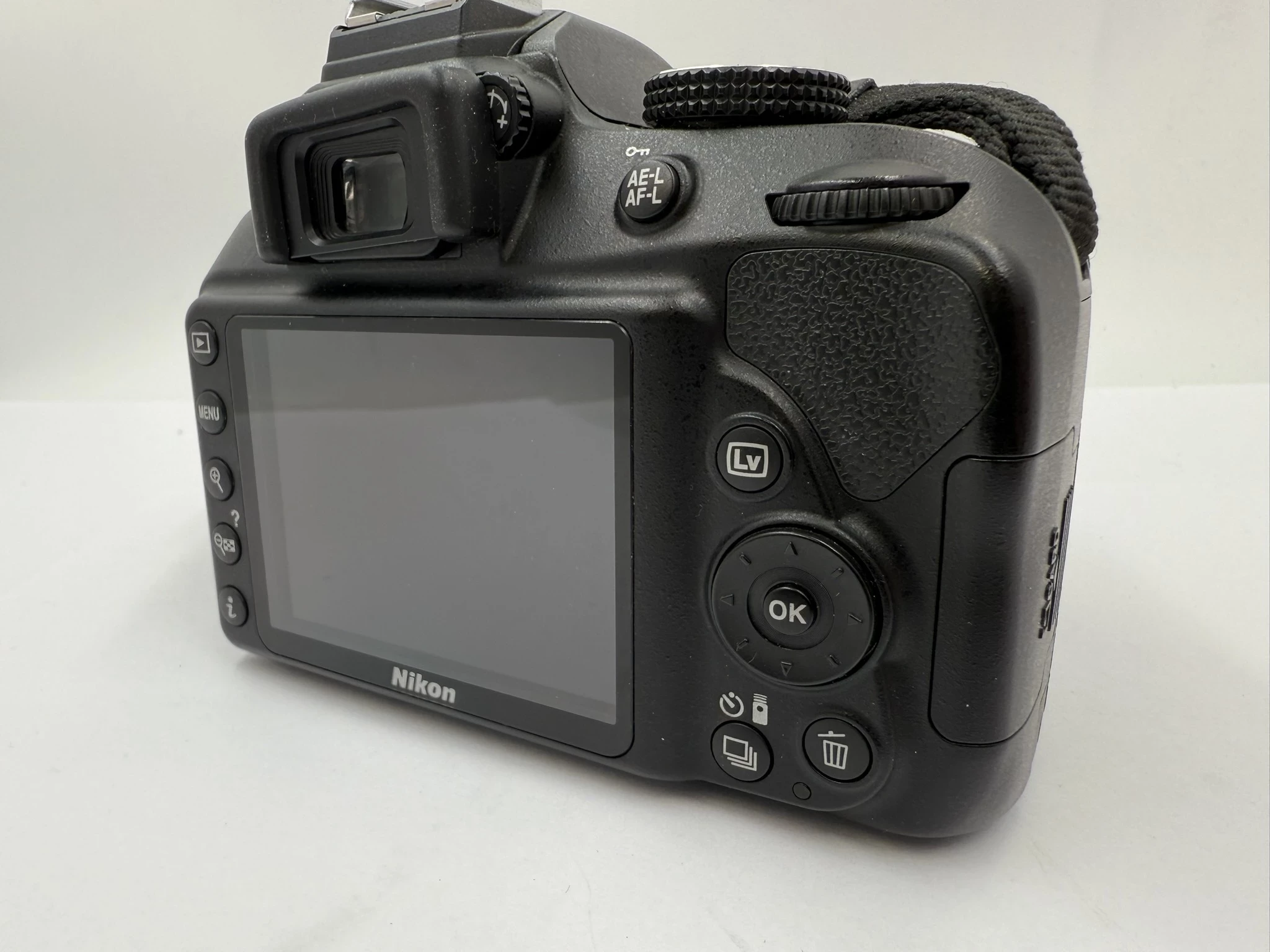 aparat-nikon-d3400-obiektyw-nikkor-18-55mm-pudelko-rozmiar-matrycy-206882-228774