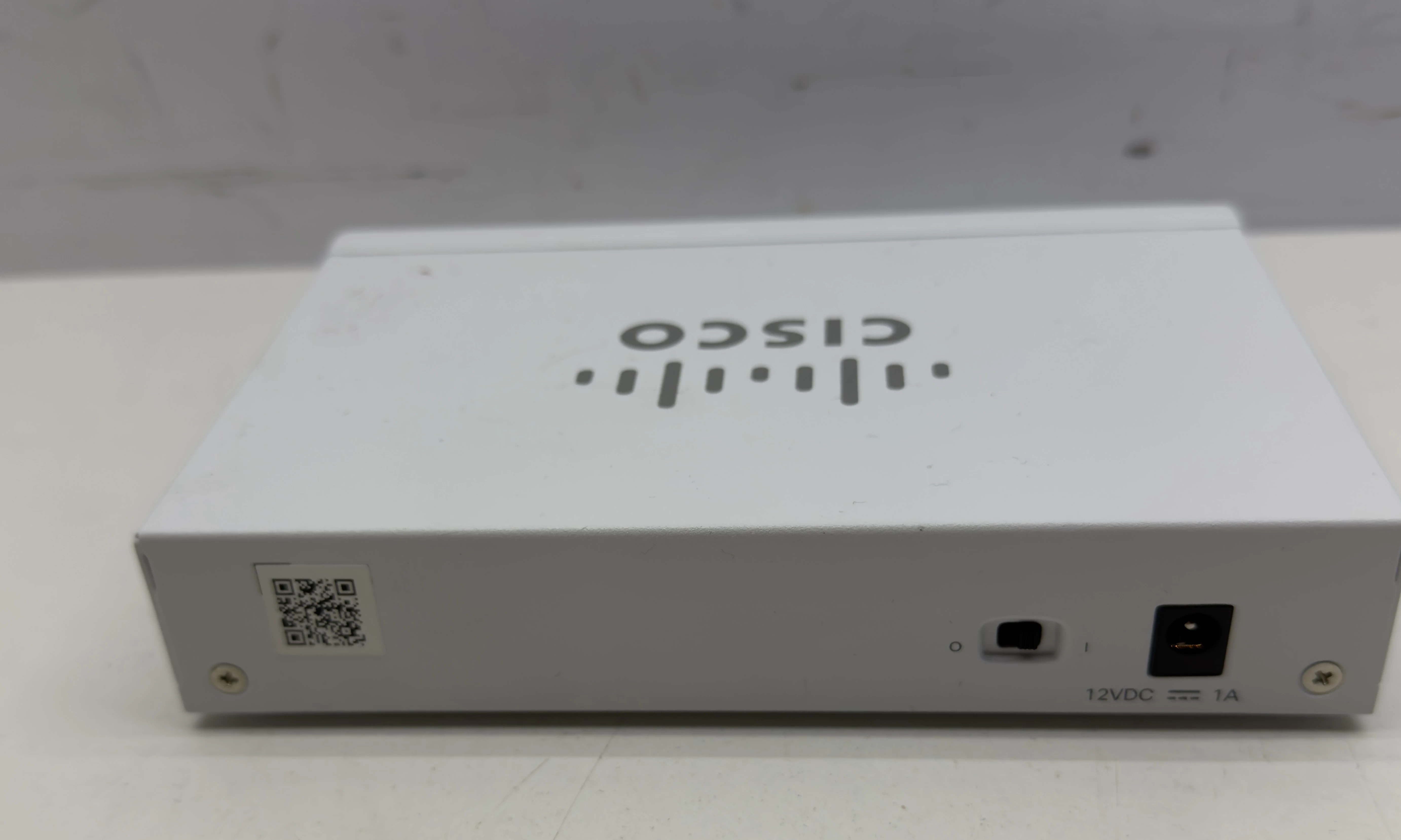 przelacznik-cisco-cbs110-8t-d-eu-stan-11323-2