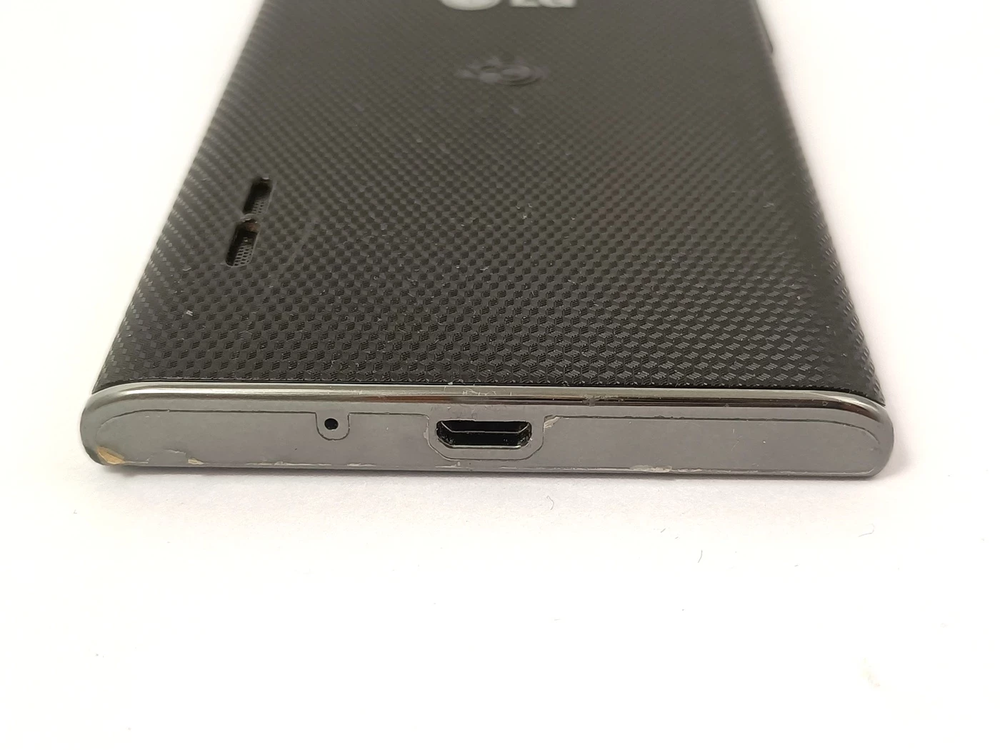 telefon-lg-e610-ean-gtin-0783310088561