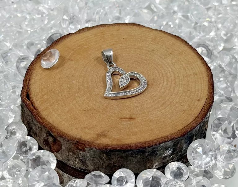 srebrna-zaiweszka-z-cyrkoniami-serce-925-stan-11323-2