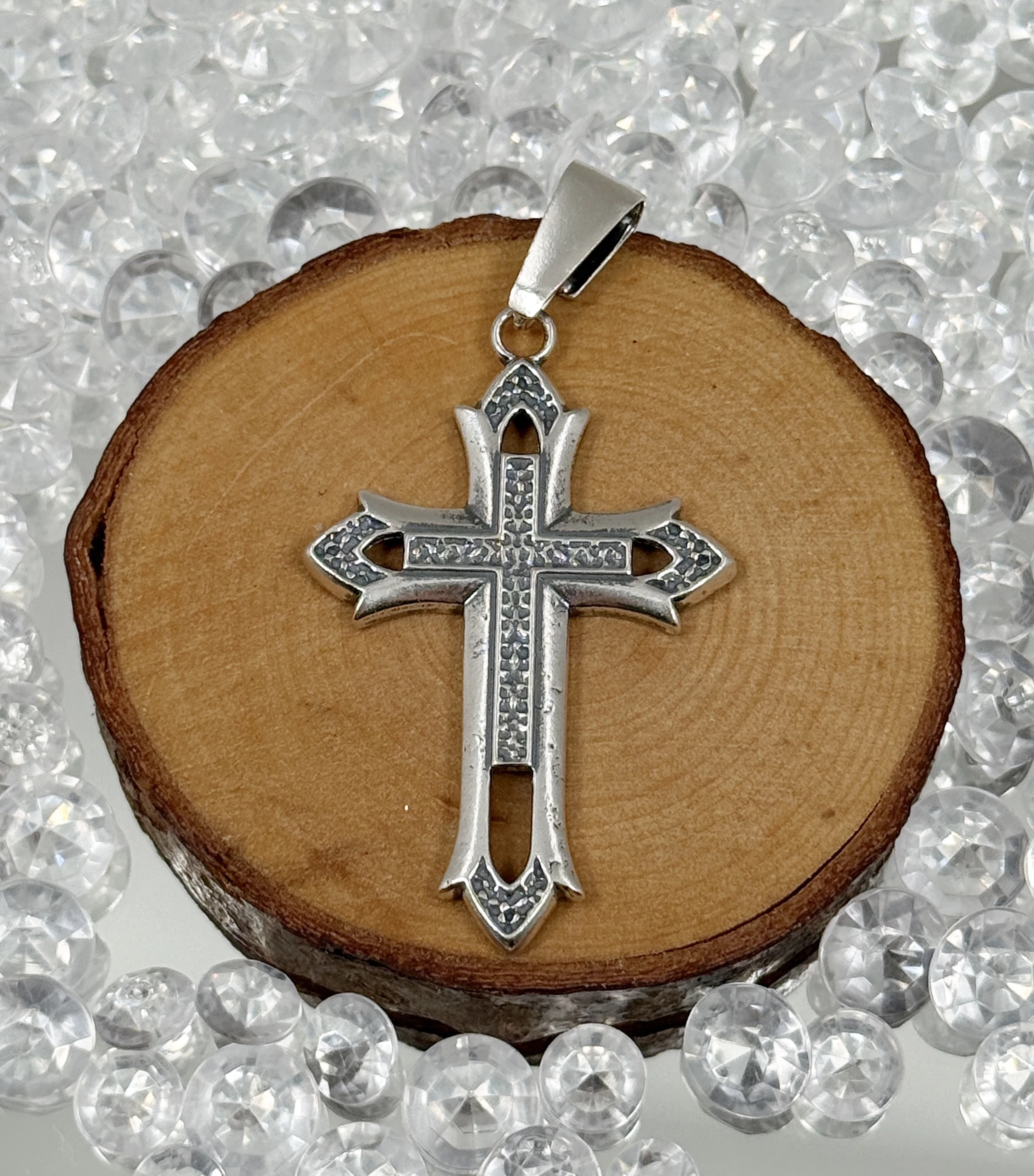 srebrna-duza-zawieszka-krzyz-925-kosciuszki-159-wroclaw-gracja