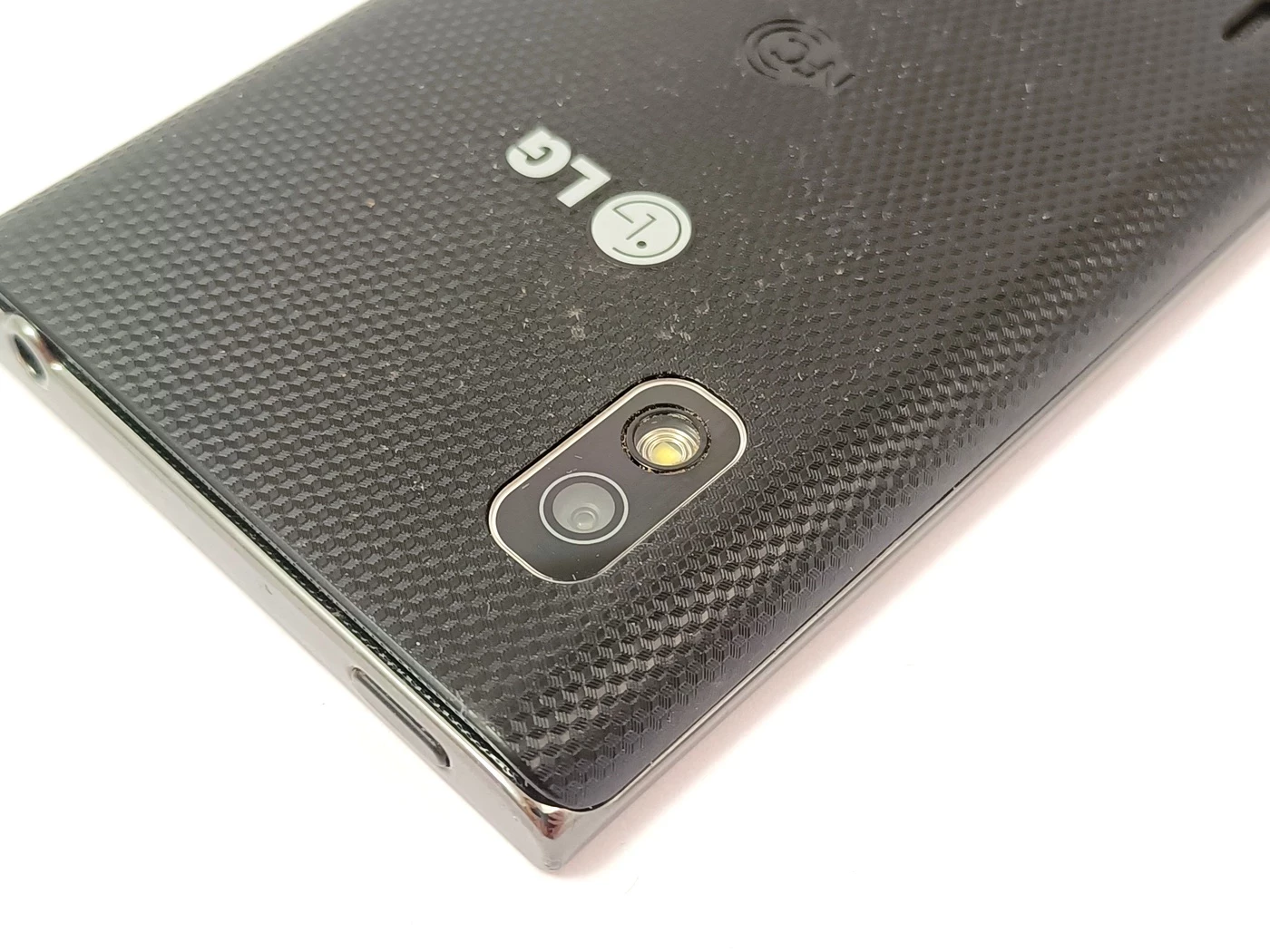 telefon-lg-e610-typ-202685-212929