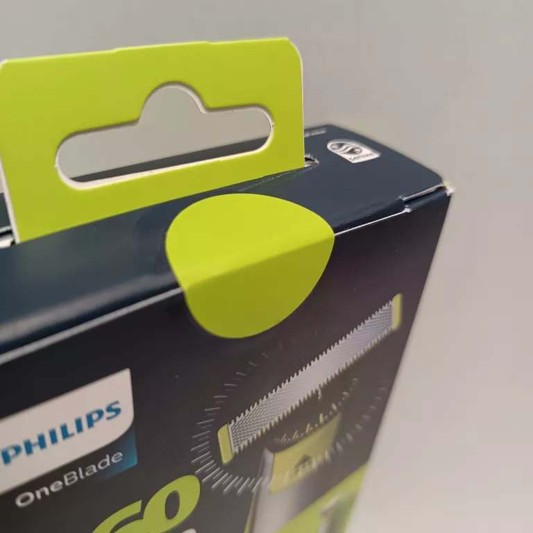 golarka-philips-oneblade-360-qp273423-nasadka-5w1-uzytkowanie-205630-224022