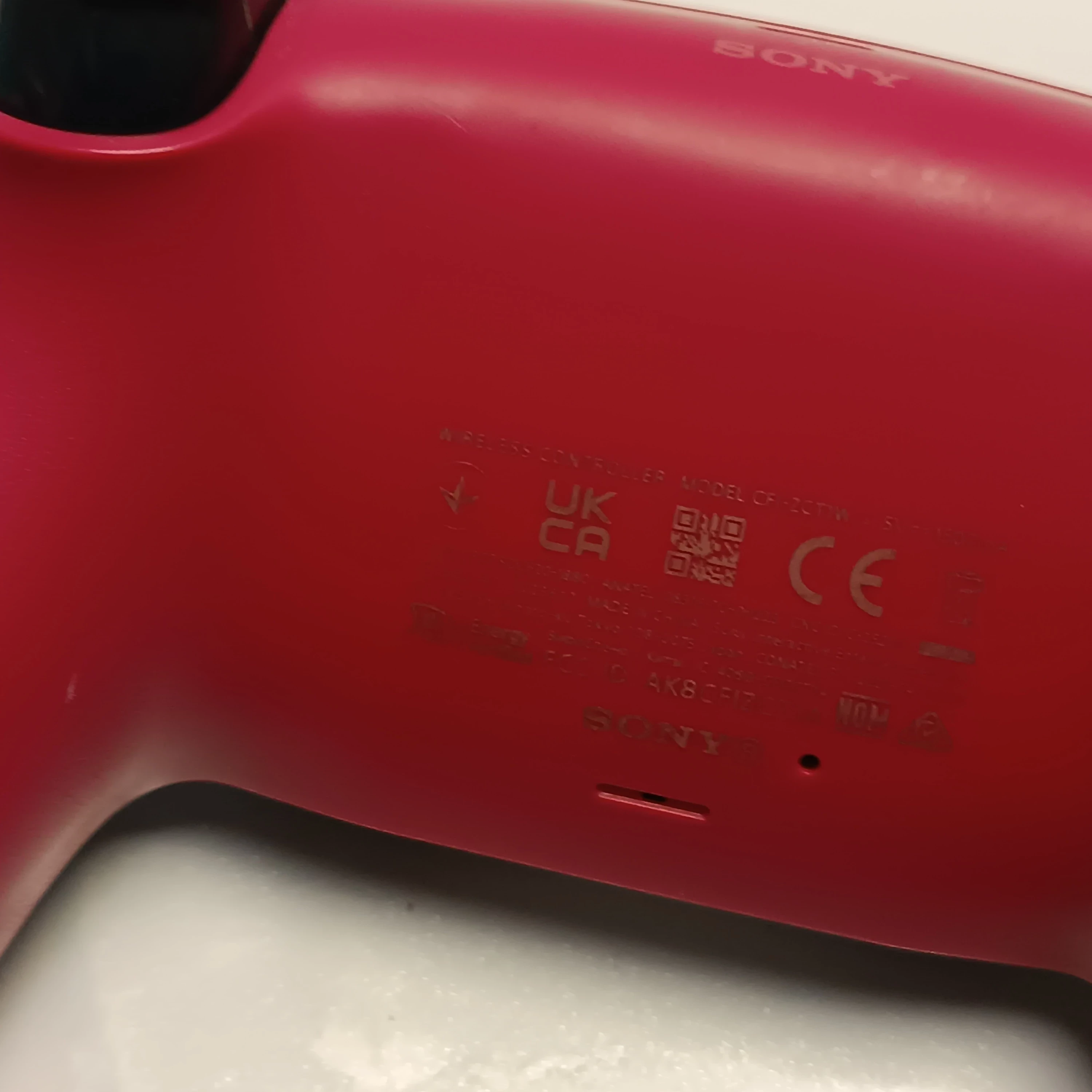 pad-bezprzewodowy-sony-ps5-dualsense-cosmic-red-cfi-zct1w-pochodzenie-210658-243446