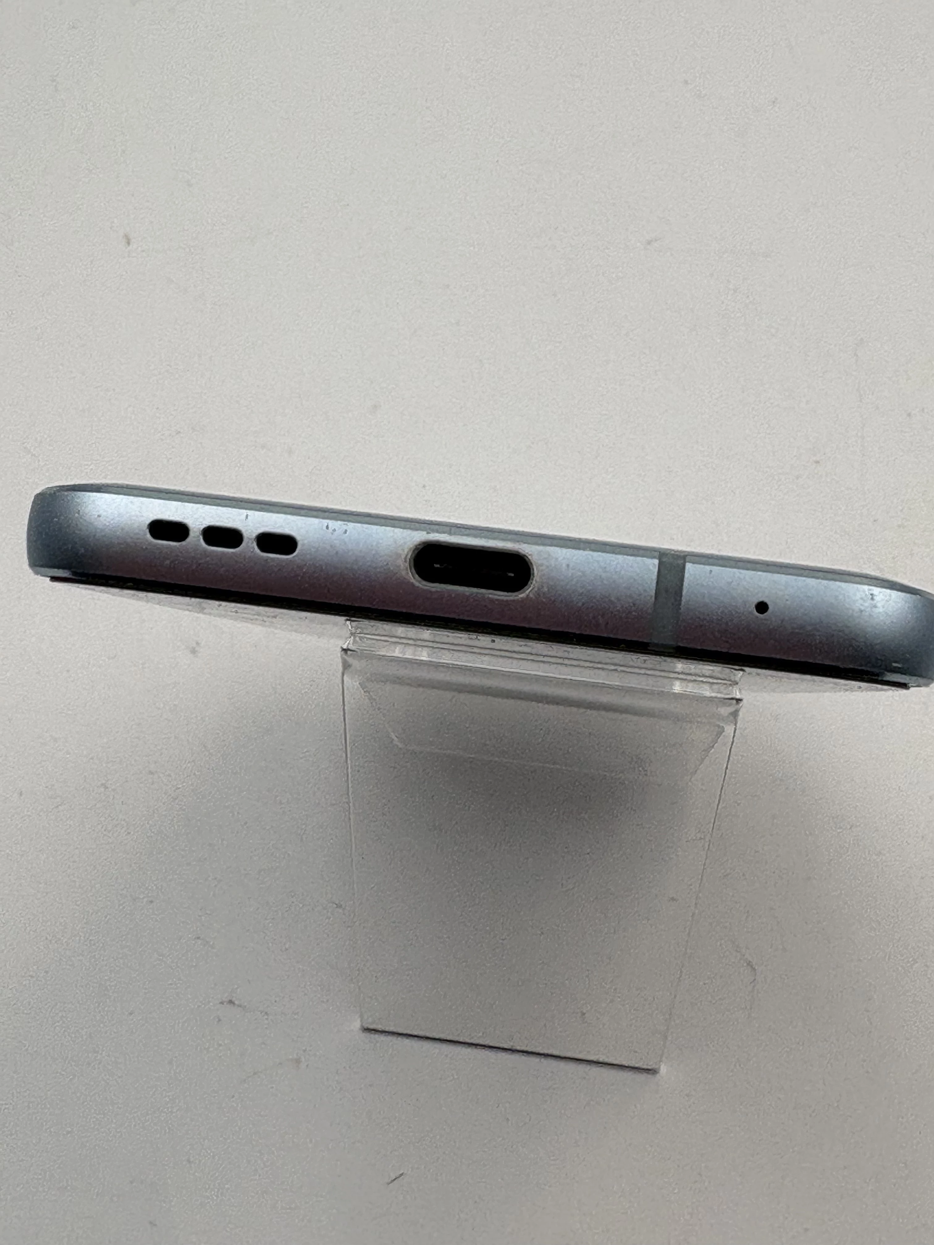 telefon-lg-h870-pud-pojemnosc-akumulatora-3300