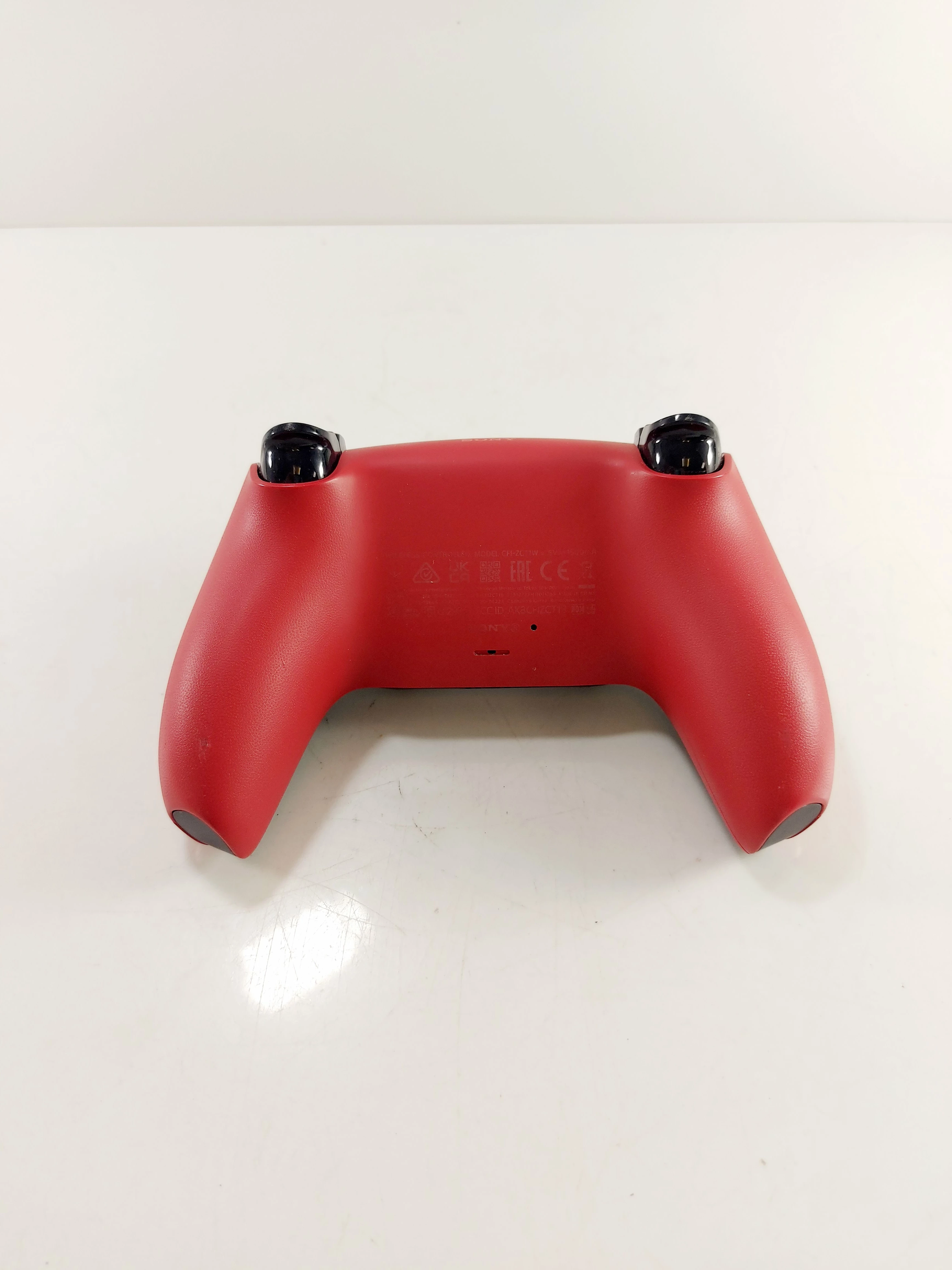 pad-kontroler-bezprzewodowy-sony-dualsense-ps5-czerwony-volcanic-red-ean-gtin-711719577317