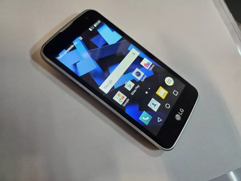 telefon-lg-k4-stan-11323-2