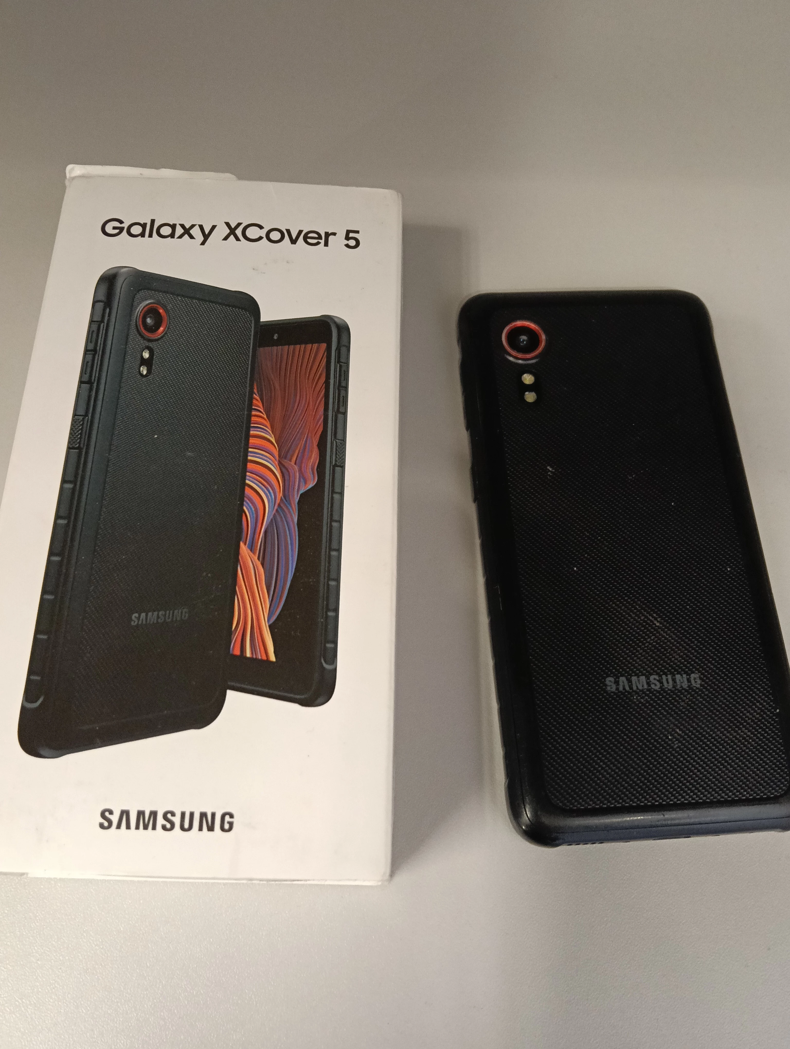 smartfon-samsung-galaxy-xcover-5-4-gb-64-gb-4g-lte-czarny-rynek-2-sj-olawa