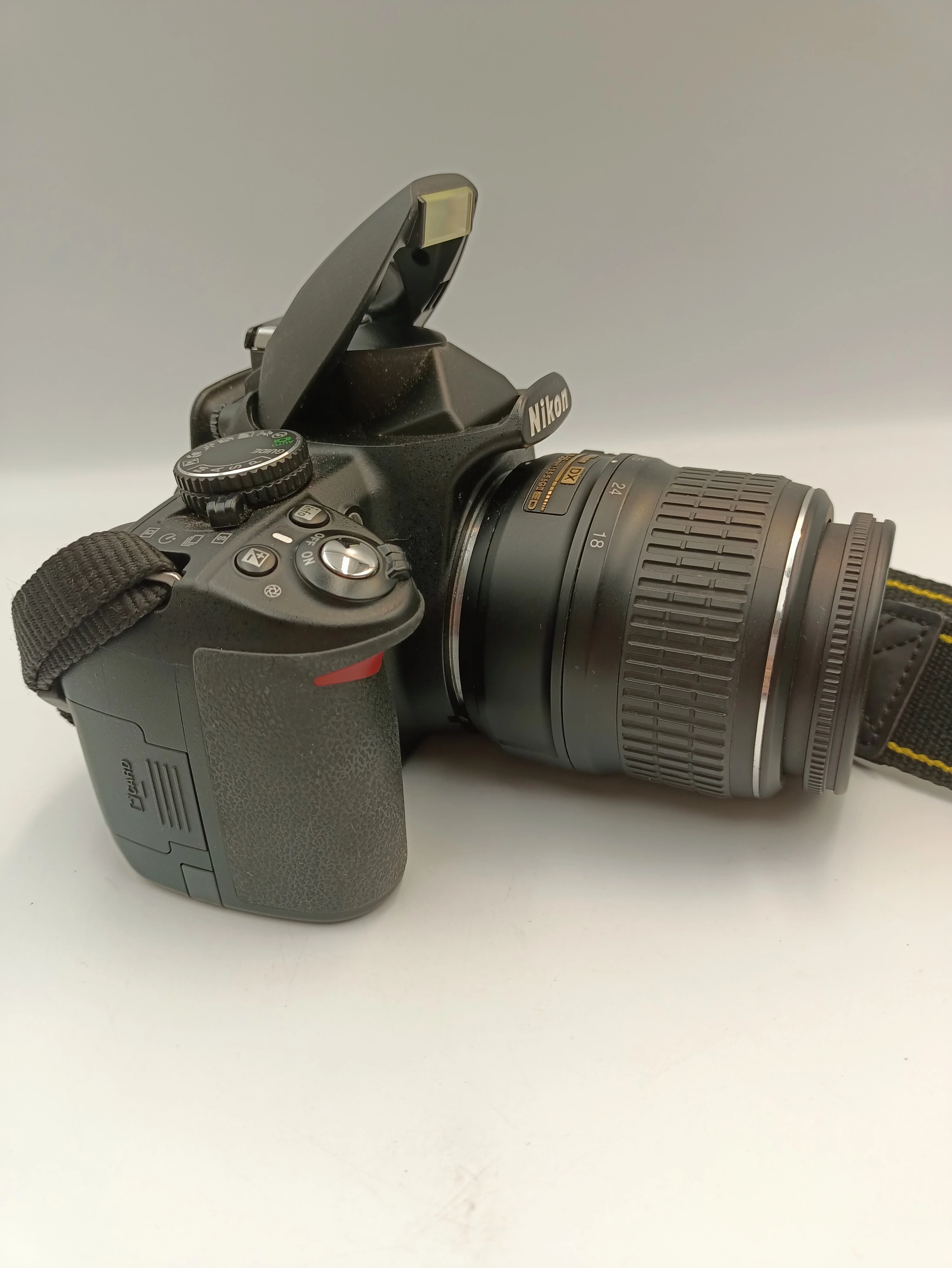 aparat-nikon-d3100-obiektyw-swm-ed-02809ft-lad-torba-rozdzielczosc-1420