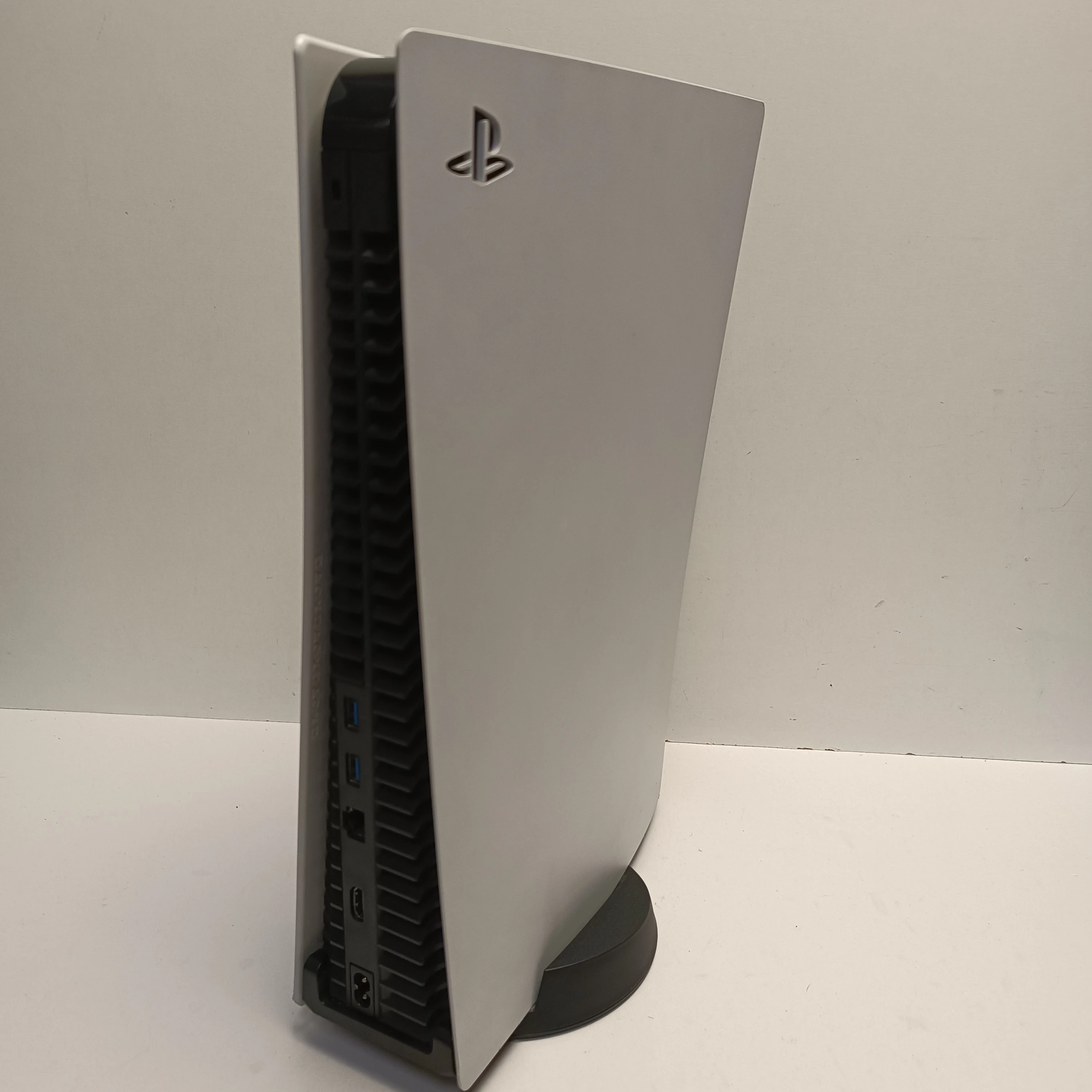 konsola-sony-playstation-5-cfi-1116a-z-napedem-pad-producent-248914-1705040