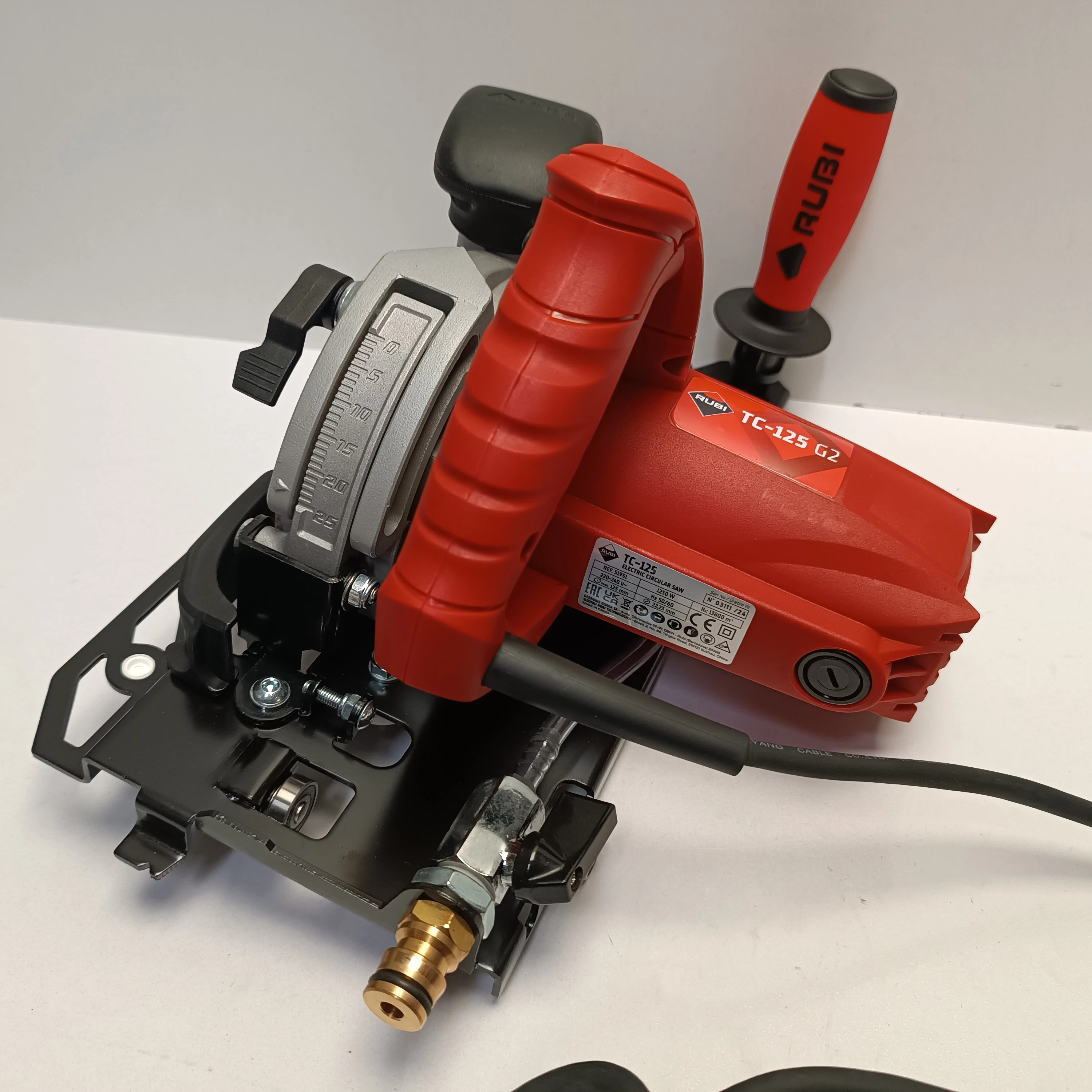 pilarka-tarczowa-do-plytek-rubi-tc-125-g2-seria-51951