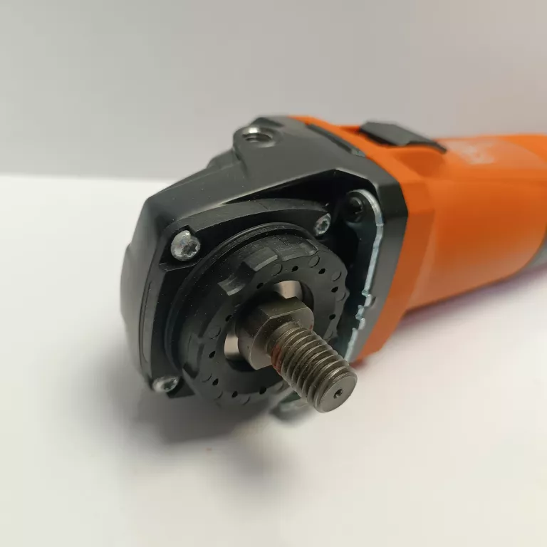 szlifierka-katowa-cg17-125-220-240-v-rodzaj-zasilania-128529-2