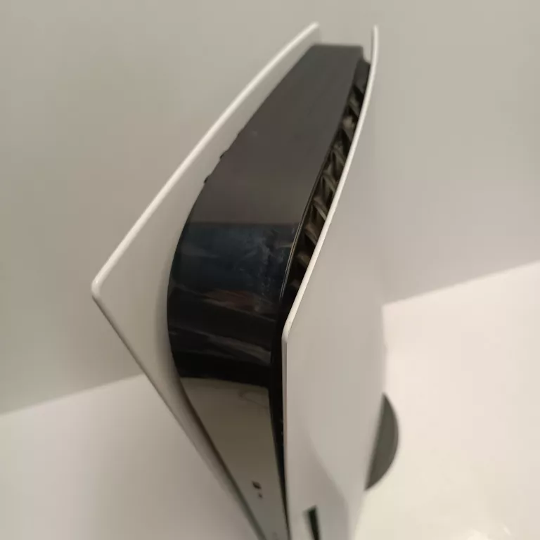 konsola-sony-playstation-5-cfi-1116a-z-napedem-pad-kod-producenta-cfi-1116a