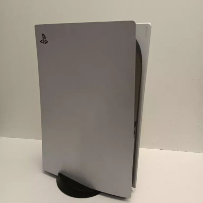 konsola-sony-playstation-5-cfi-1116a-z-napedem-pad-zawiera-baterie-250685-2006717
