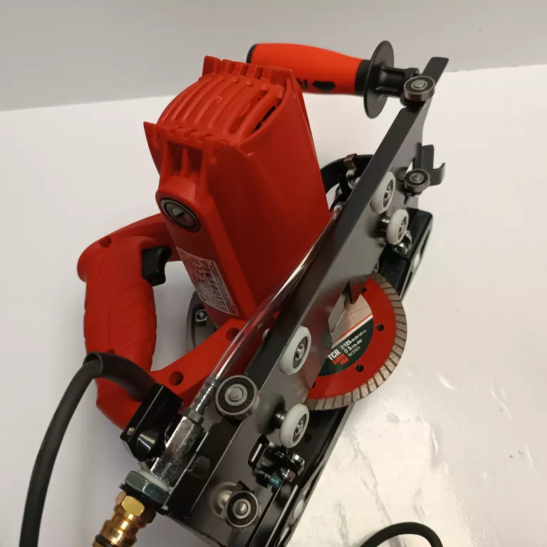 pilarka-tarczowa-do-plytek-rubi-tc-125-g2-maksymalna-glebokosc-ciecia-2500