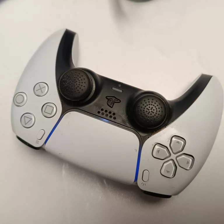 konsola-sony-playstation-5-cfi-1116a-z-napedem-pad-kod-producenta-cfi-1116a