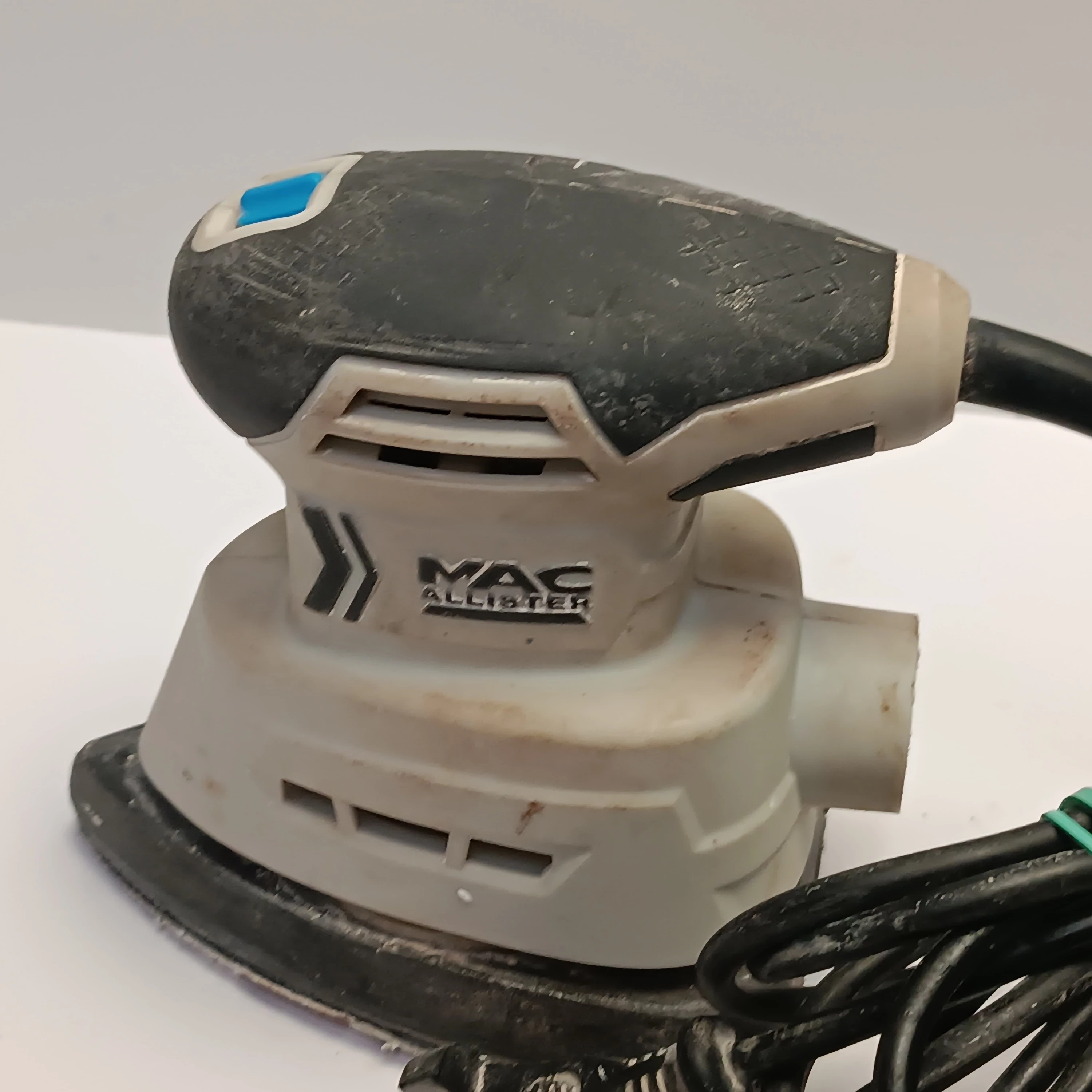 szlifierka-oscylacyjna-macallister-msdls160-rodzaj-zasilania-128529-1