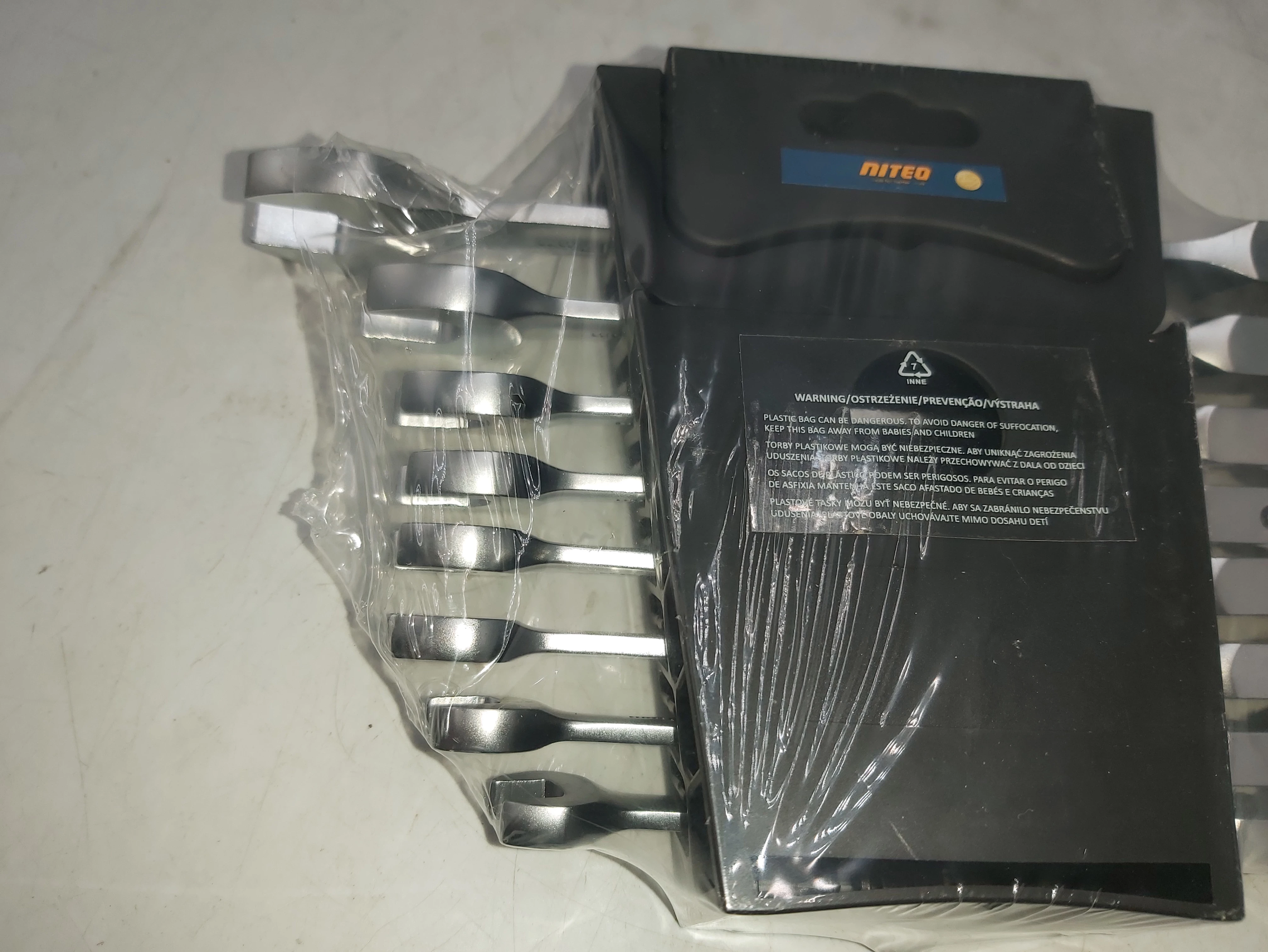 klucze-plasko-nasadowe-przegubowe-lamane-8-szt-niteo-stan-11323-2