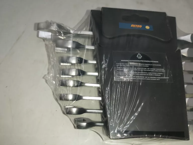 klucze-plasko-nasadowe-przegubowe-lamane-8-szt-niteo-stan-11323-2