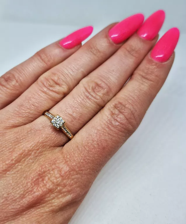 zloty-pierscionek-zdiamentami-192-g-pr-585-rozmiar-135-kolor-249512-1647429