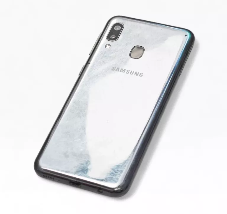 telefon-samsung-a20e-ean-gtin-8801643850159