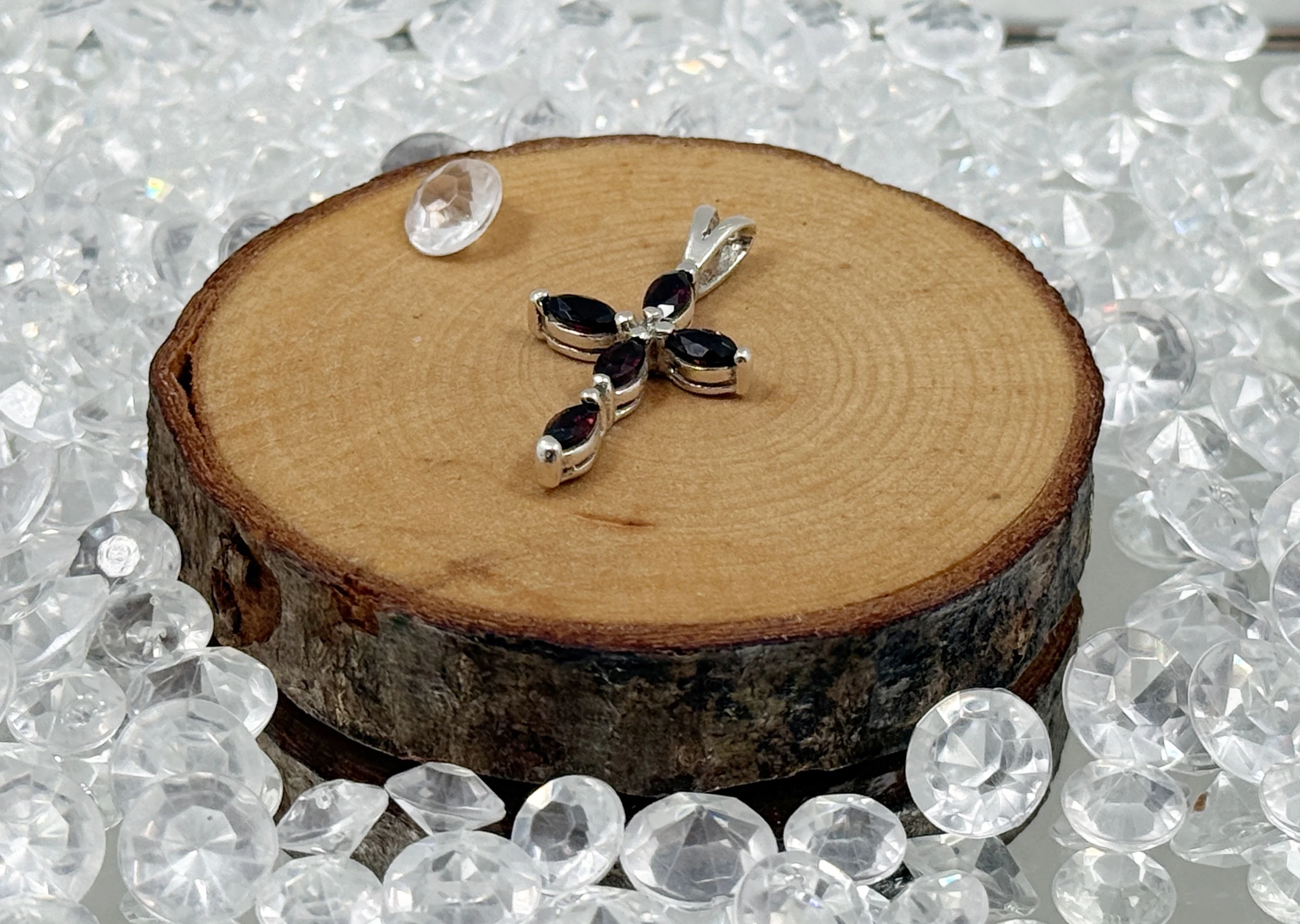 srebrna-zawieszka-krzyz-z-kolorowym-oczkiem-925-stan-11323-2