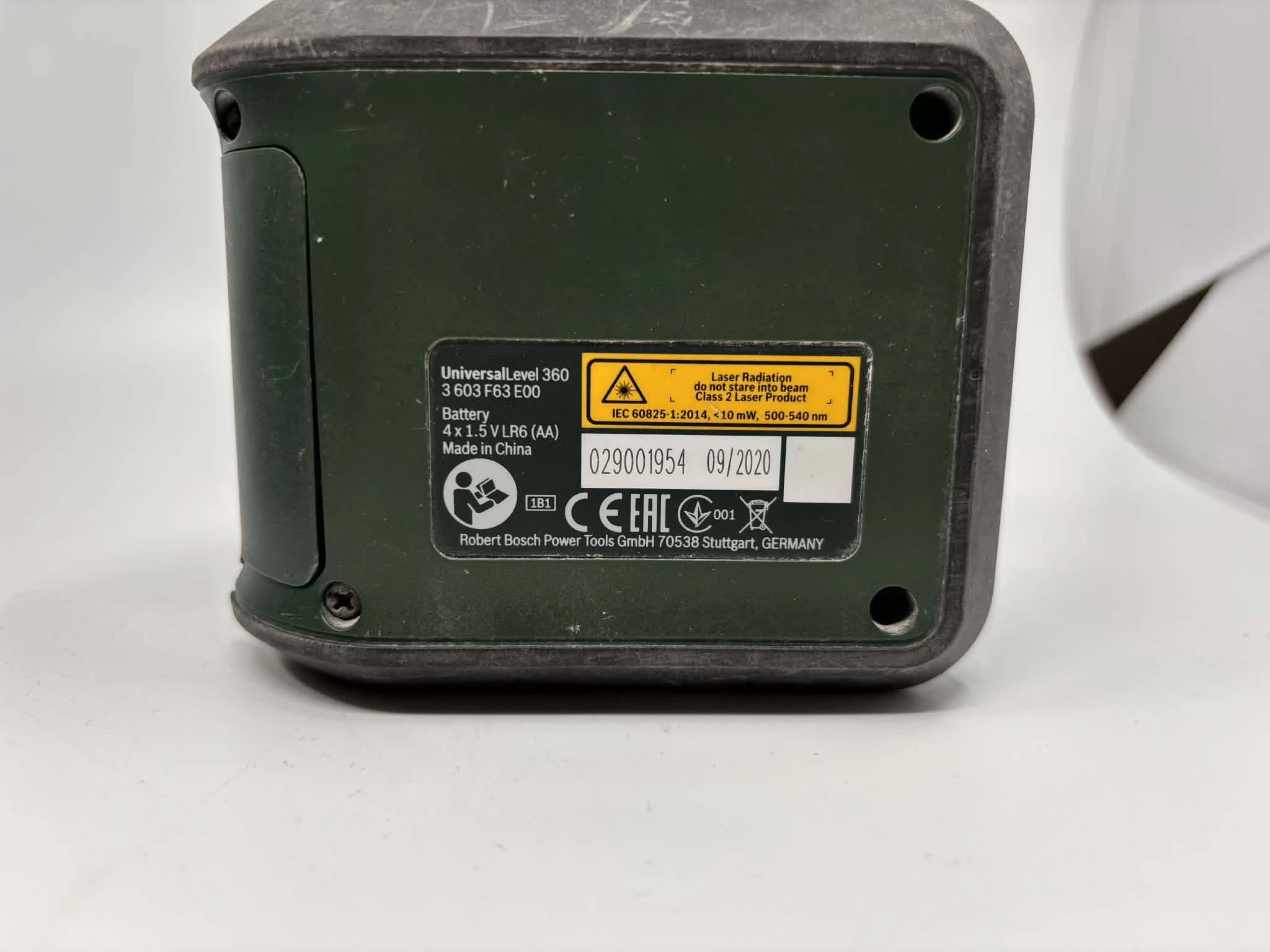 laser-krzyzowy-bosch-universal-level-360-stan-11323-2