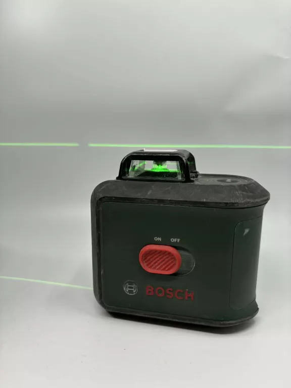 laser-krzyzowy-bosch-universal-level-360-maksymalny-zasieg-pracy-24