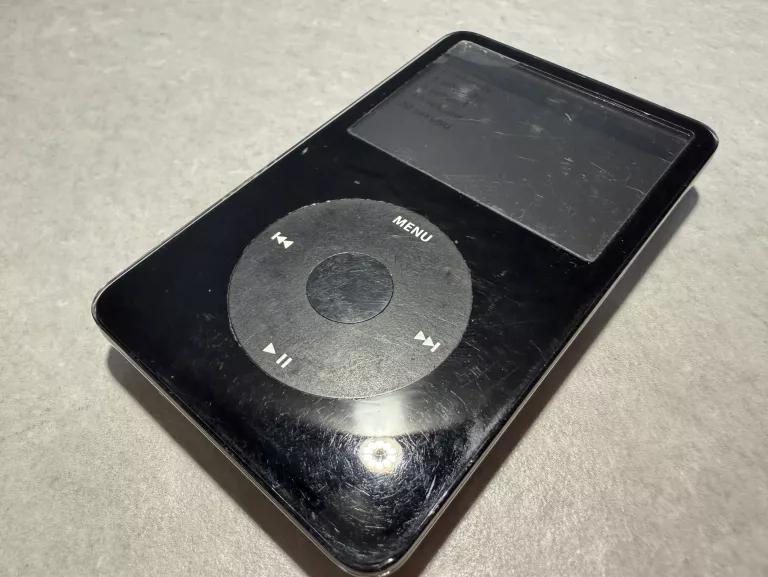 apple-ipod-classic-5-generacji-30gb-srebny-a1136-wbudowana-pamiec-202869-233054