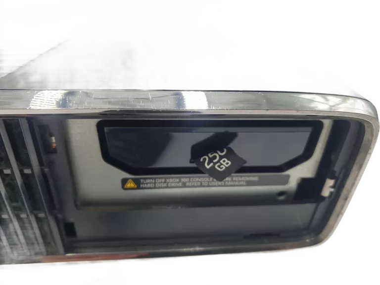 konsola-xbox-360-250-gb-liczba-kontrolerow-w-zestawie-205994-225550