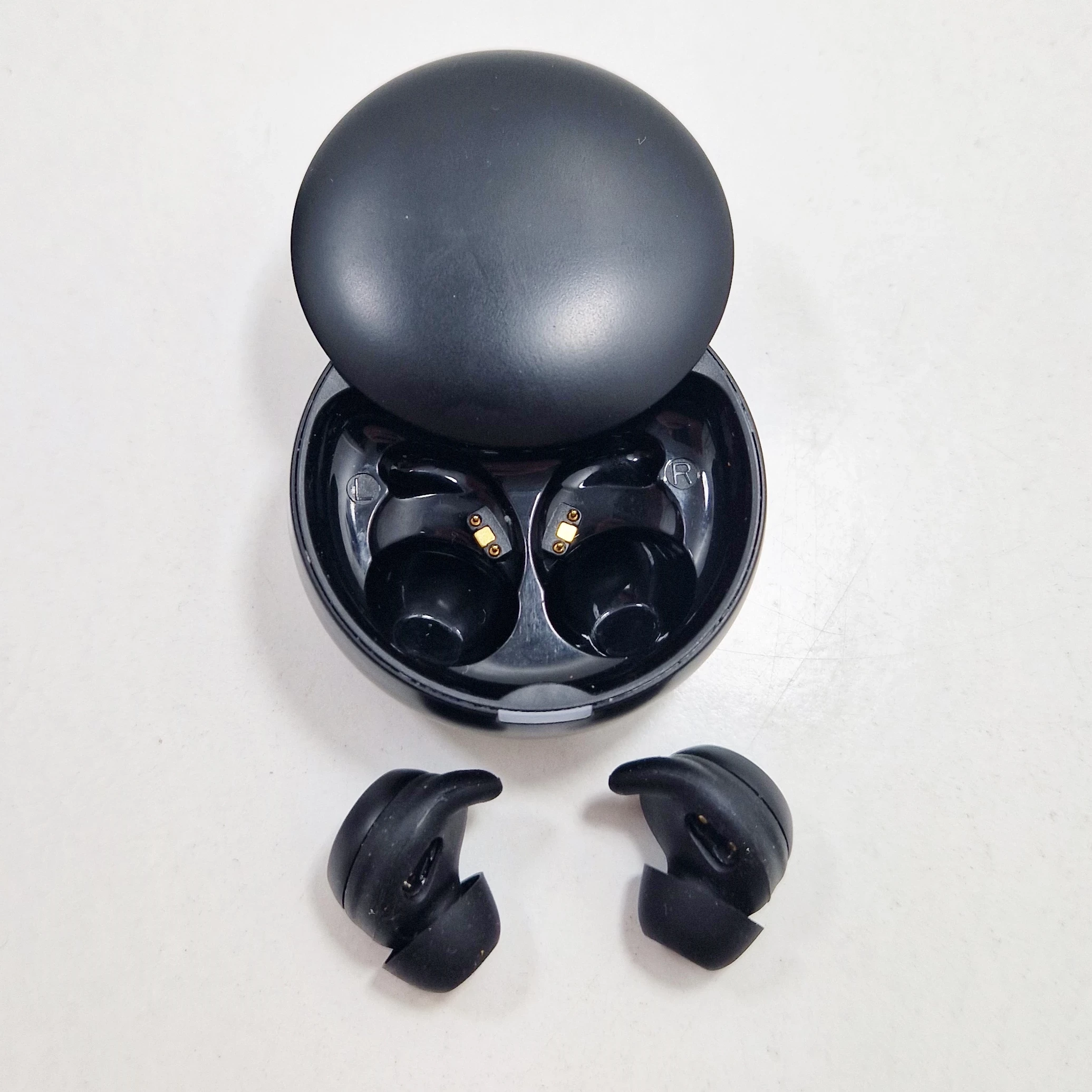 sluchawki-bezprzewodowe-bluetooth-wg-airflex-4-czarne-ean-gtin-8591194117831