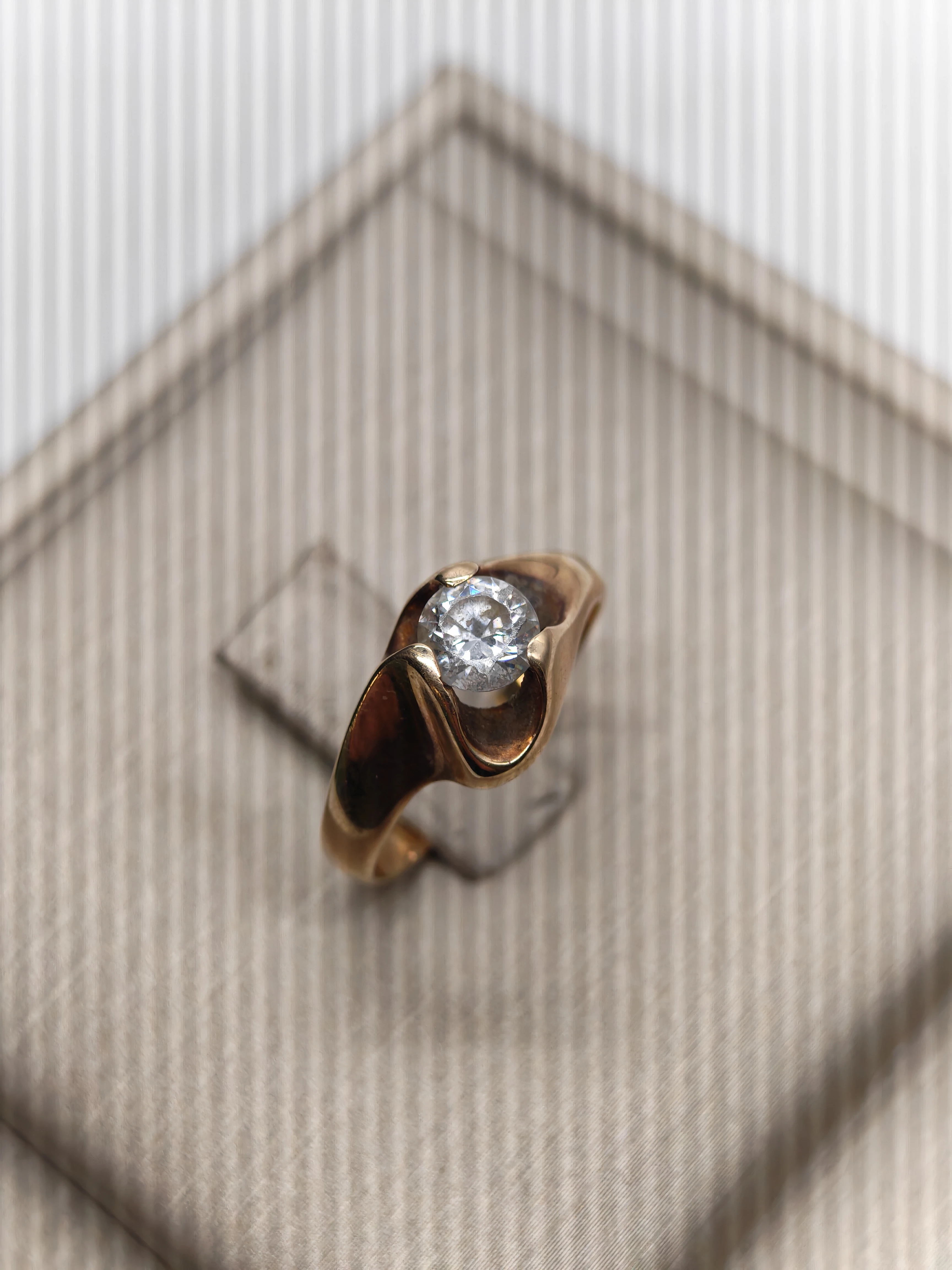 pierscionek-proba-585-waga-322g-rozmiar-13-glowna-9-walbrzych-sj