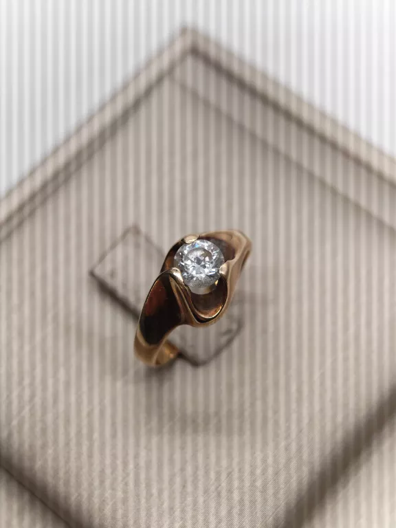 pierscionek-proba-585-waga-322g-rozmiar-13-glowna-9-walbrzych-sj