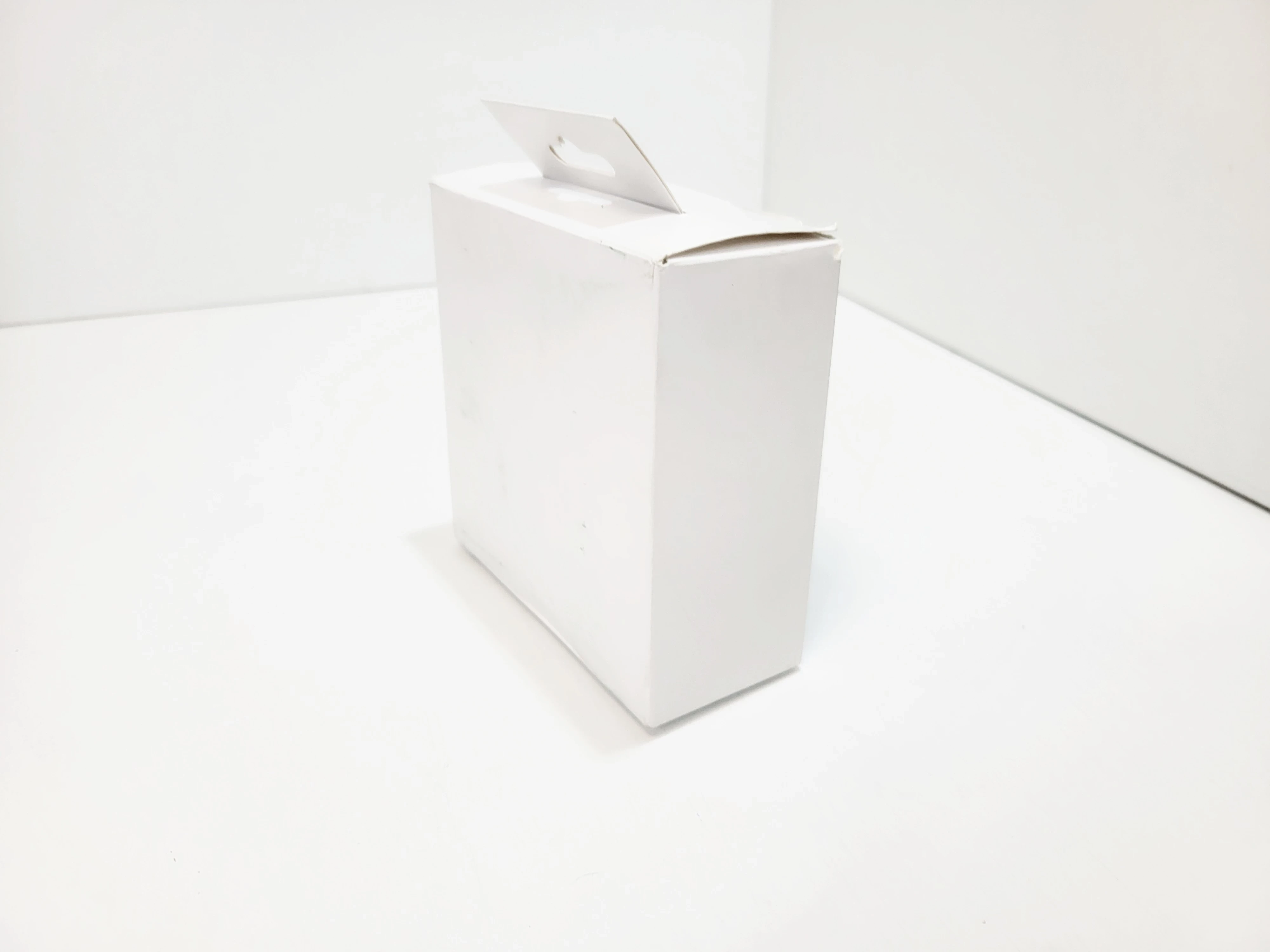 tasma-led-rgb-kolorowa-10m-smart-home-aplikacja-pilot-miganie-w-rytm-muzyk-ean-gtin-5902201376753