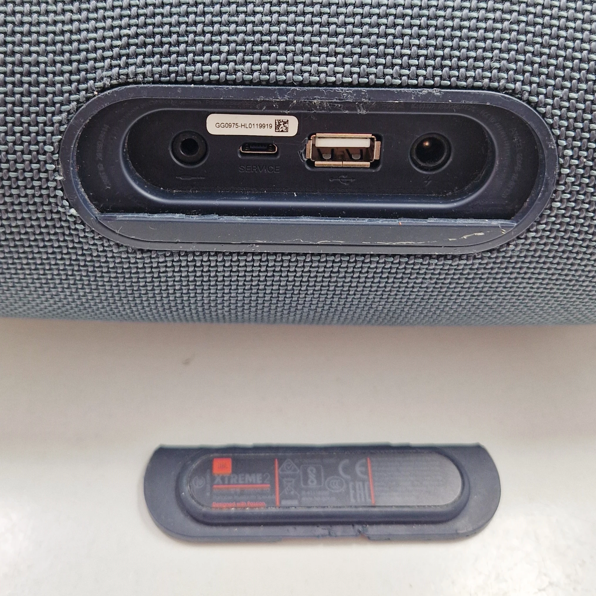 glosnik-jbl-xtreme-2-szary-zasilanie-209202-1769478