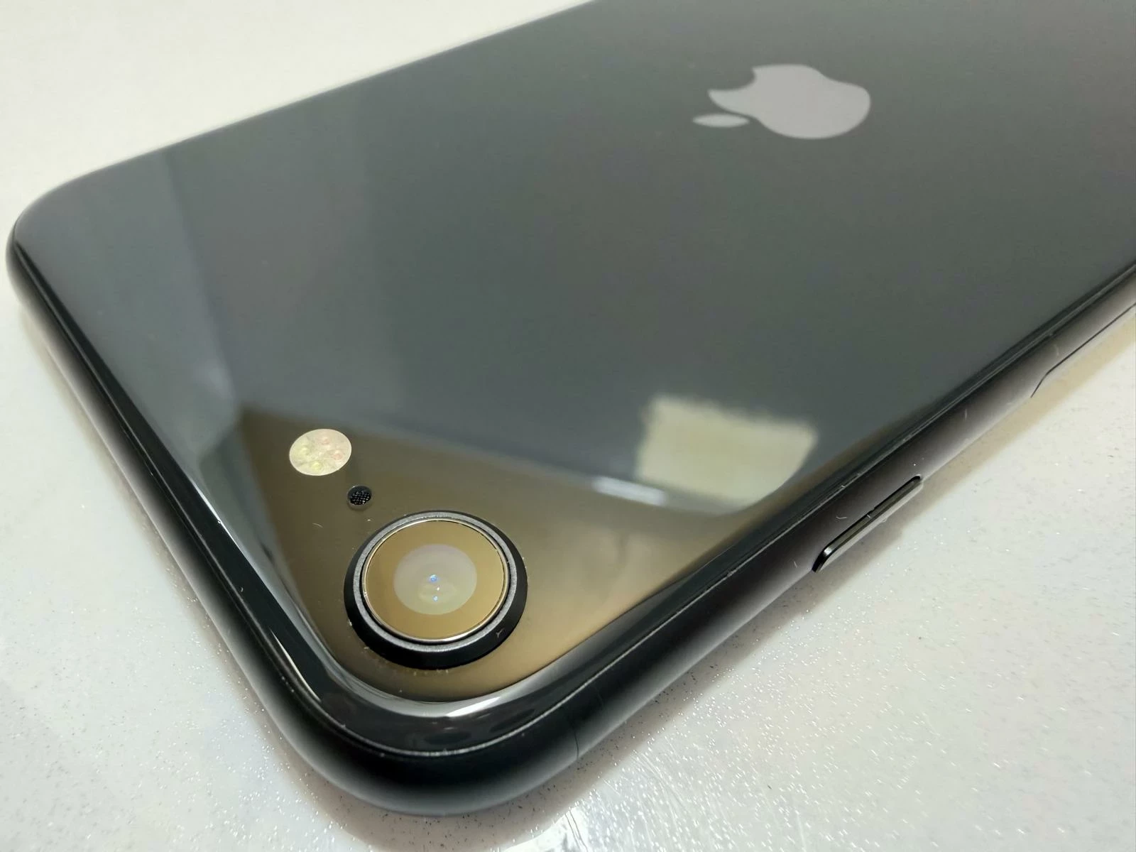 telefon-iphone-se-64gb-bat-94-opcje-sim-202821-315514