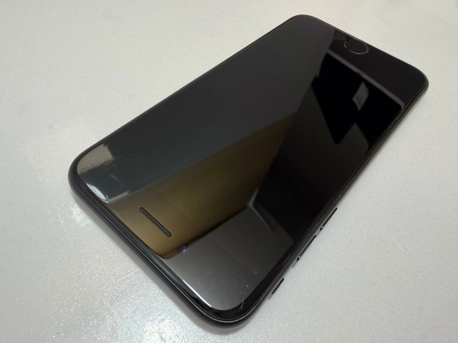 telefon-iphone-se-64gb-bat-94-transmisja-danych-217-2048