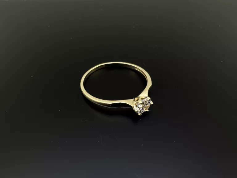 zloty-pierscionek-z-cyrkonia-261g-p585-stan-11323-2