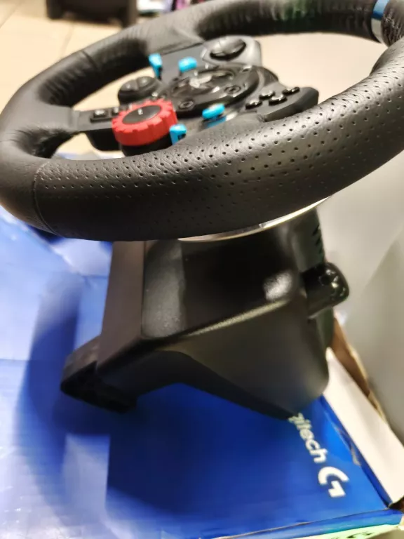 kierownica-logitech-g29-pudelko-model-g29-driving-force