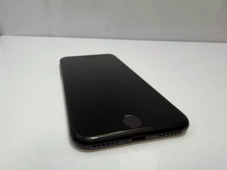 telefon-iphone-se-64gb-bat-94-przekatna-ekranu-470