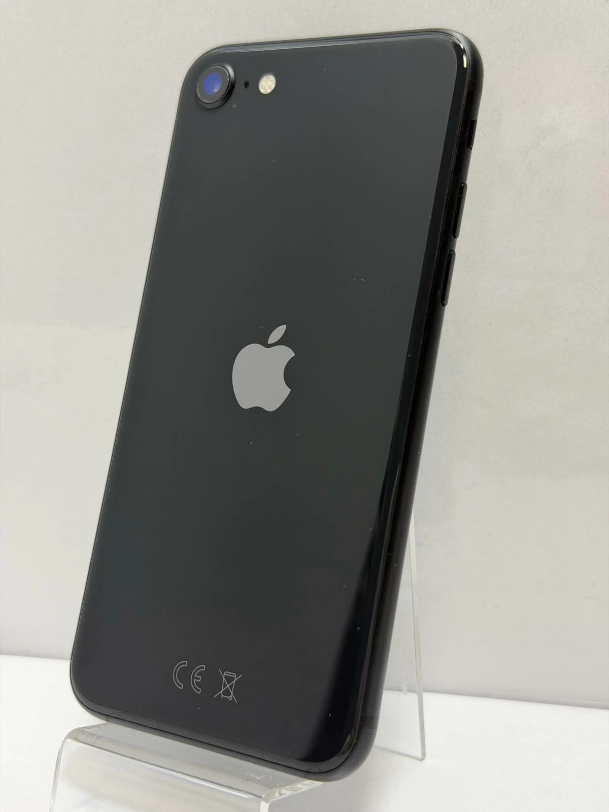 telefon-iphone-se-64gb-bat-94-stan-11323-2