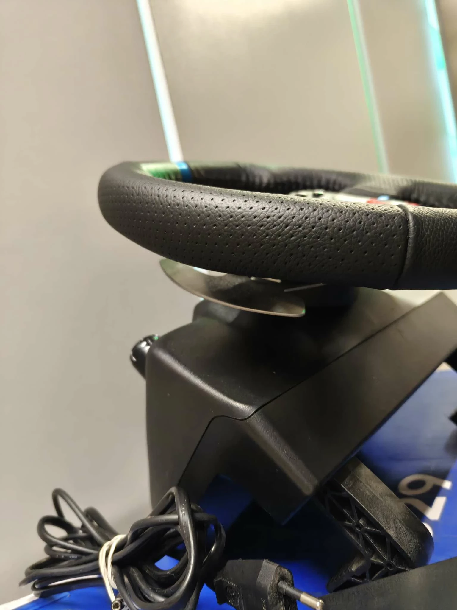 kierownica-logitech-g29-pudelko-marka-248811-1142682