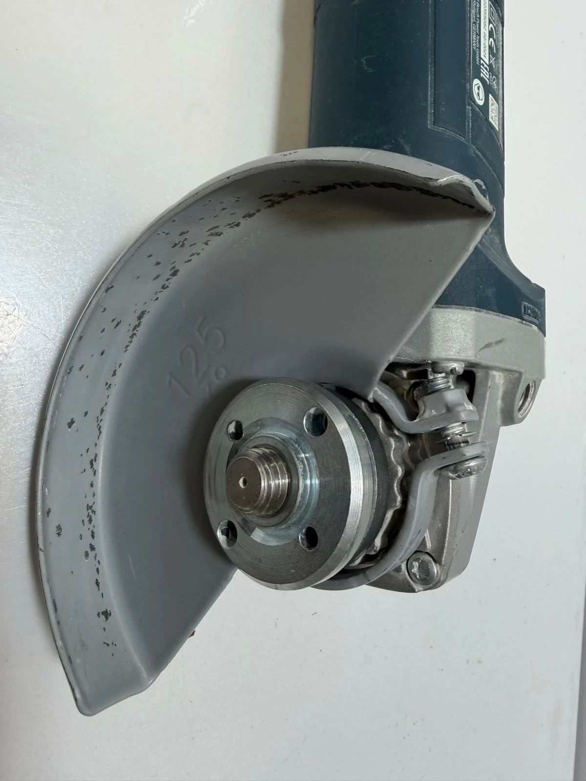 szlifierka-bosch-professional-gws-9-125-s-kod-producenta-0601396102