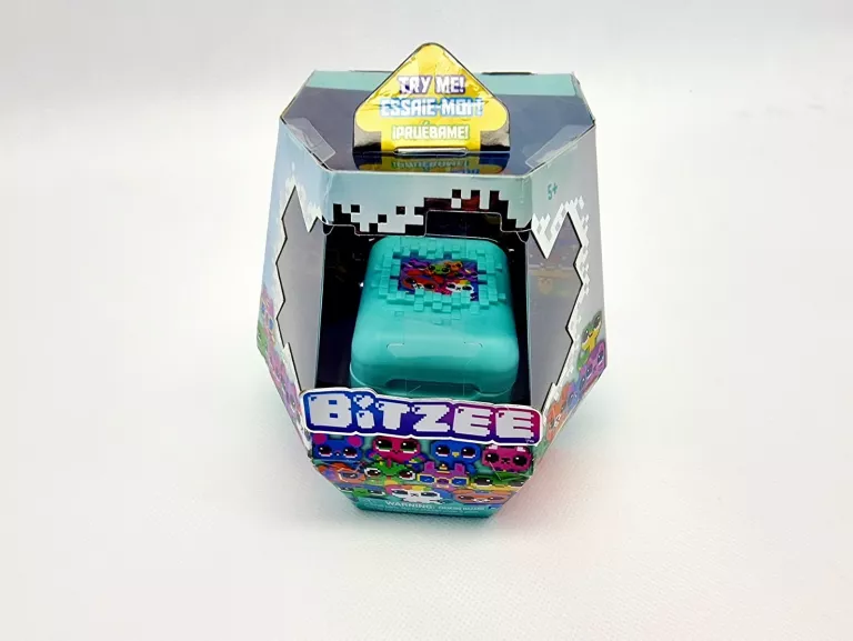 bitzee-interaktywne-zwierzatko-cyfrowe-hologram-mietowe-dabrowszczakow-1811-sj-olsztyn