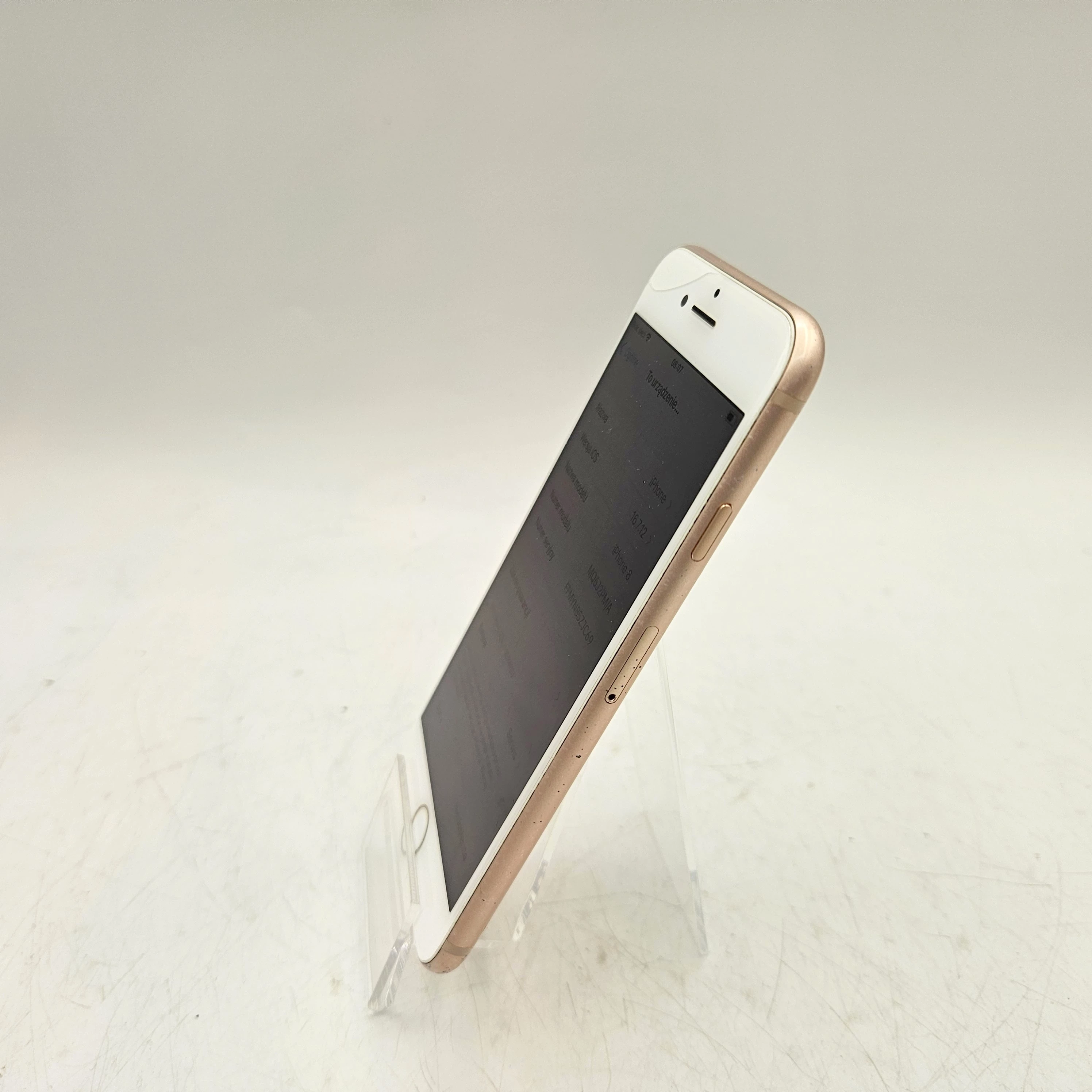 telefon-iphone-8-64gb-75-stan-11323-2