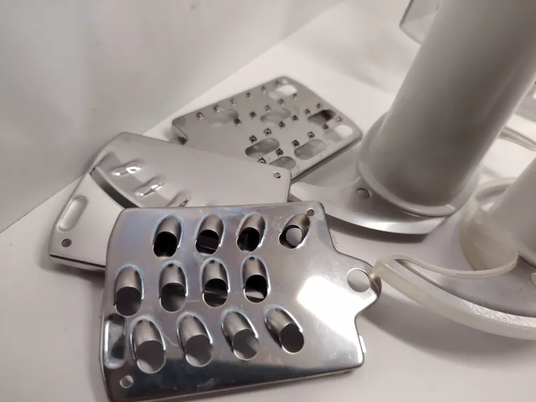 robot-kuchenny-zelmer-878-pud-cechy-dodatkowe-wbudowane-zapiecie-bezpieczenstwa