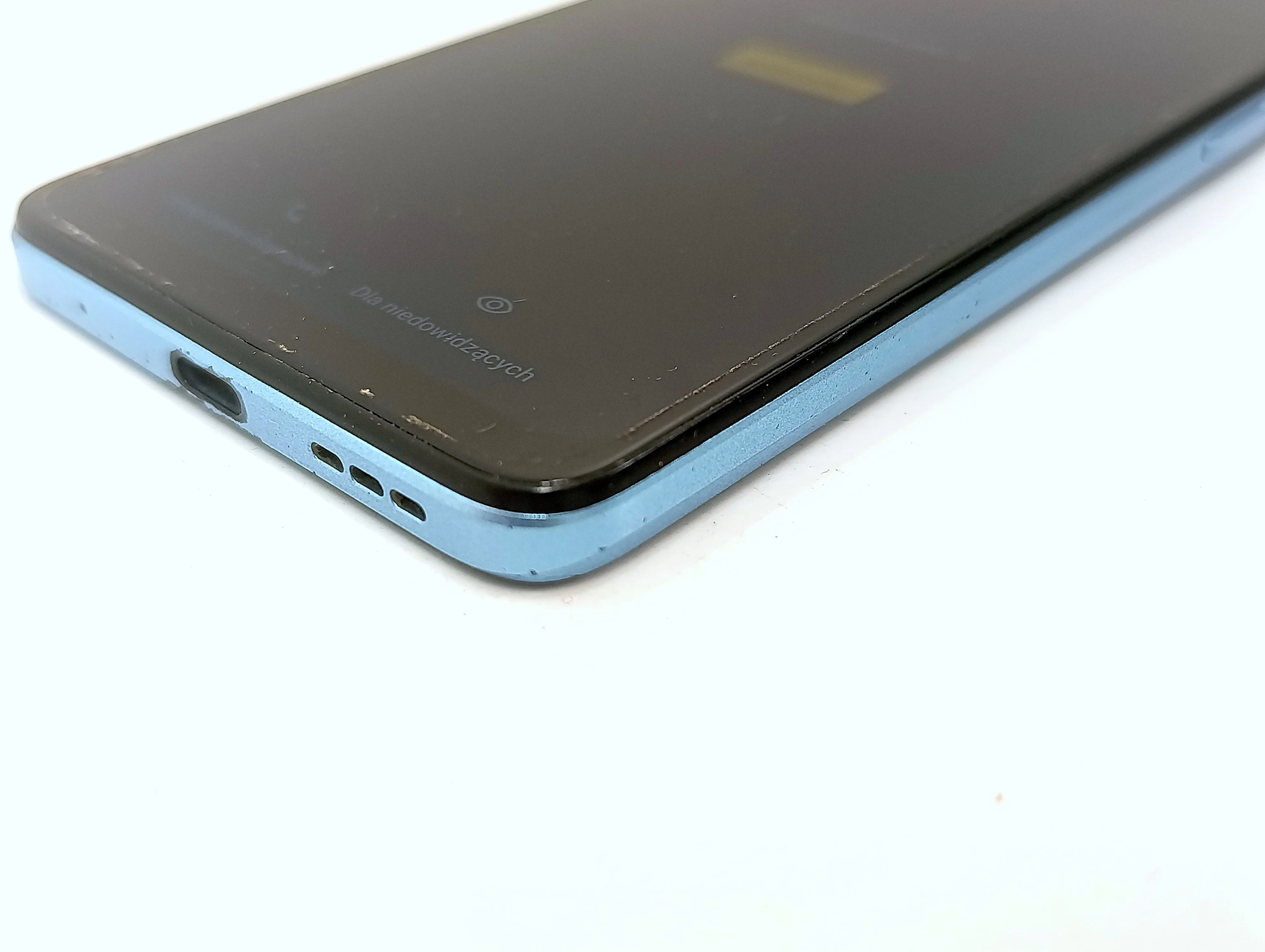 telefon-motorola-moto-e22-464gb-przekatna-ekranu-650