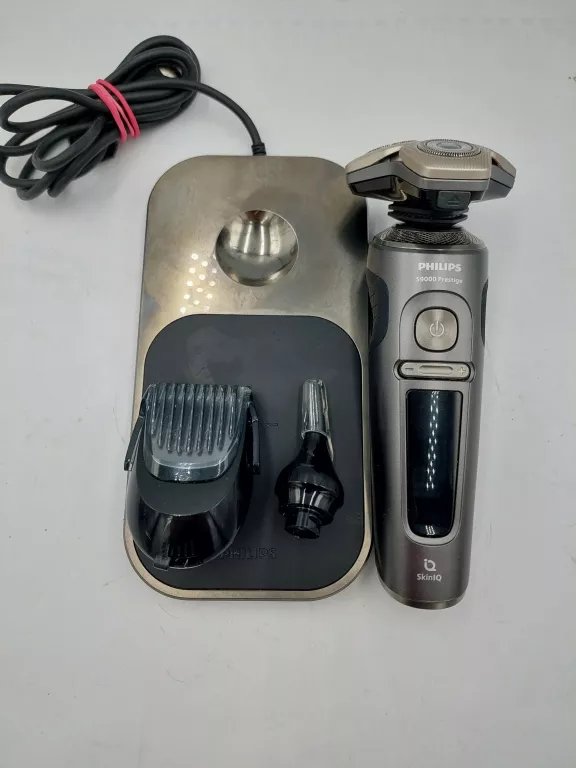 golarka-elektryczna-do-golenia-philips-sp987215-z-ladowarka-indukcyjna-targowa-7-sosnowiec